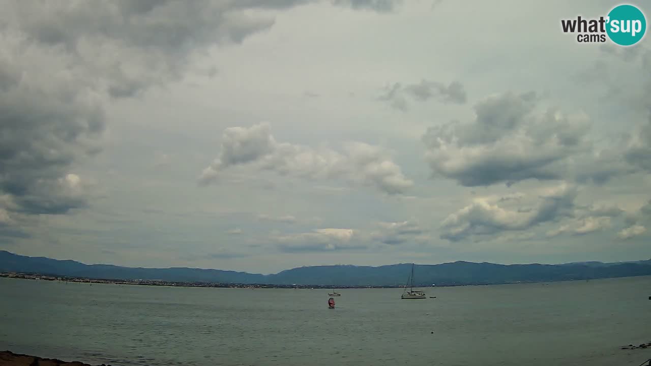Spletna kamera Cagliari Windsurf Club – Pogled v živo s plaže Poetto