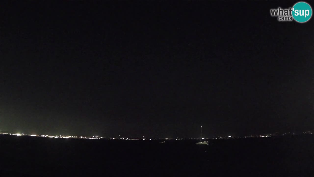 Spletna kamera Cagliari Windsurf Club – Pogled v živo s plaže Poetto