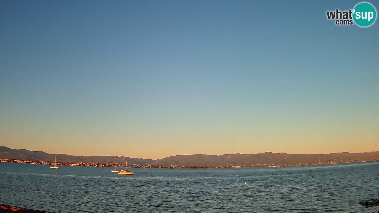 Spletna kamera Cagliari Windsurf Club – Pogled v živo s plaže Poetto