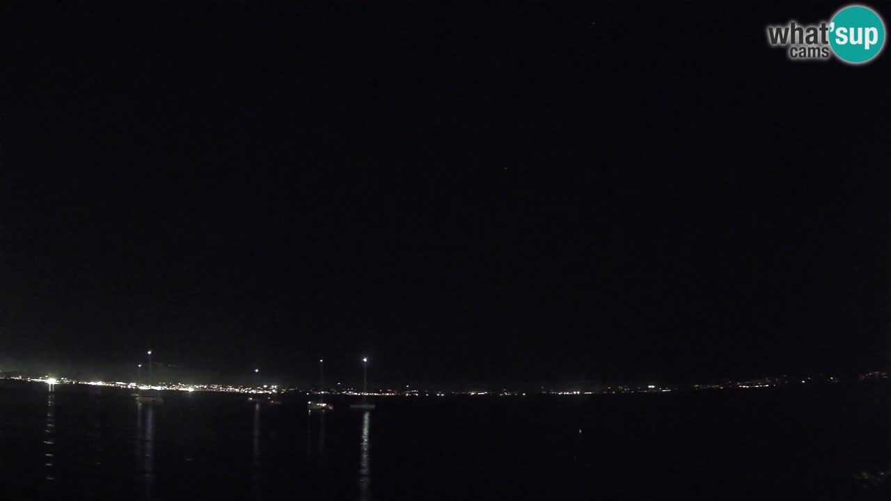 Spletna kamera Cagliari Windsurf Club – Pogled v živo s plaže Poetto