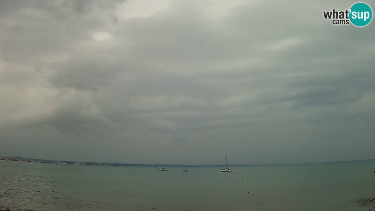 Spletna kamera Cagliari Windsurf Club – Pogled v živo s plaže Poetto