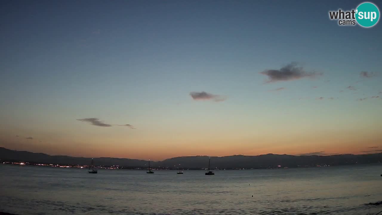 Spletna kamera Cagliari Windsurf Club – Pogled v živo s plaže Poetto