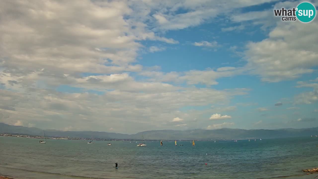 Spletna kamera Cagliari Windsurf Club – Pogled v živo s plaže Poetto