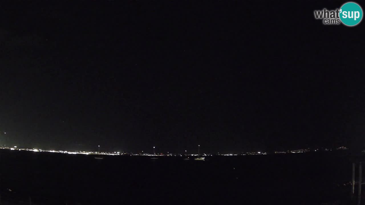 Spletna kamera Cagliari Windsurf Club – Pogled v živo s plaže Poetto