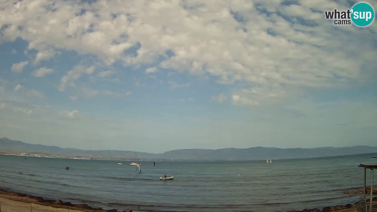 Spletna kamera Cagliari Windsurf Club – Pogled v živo s plaže Poetto