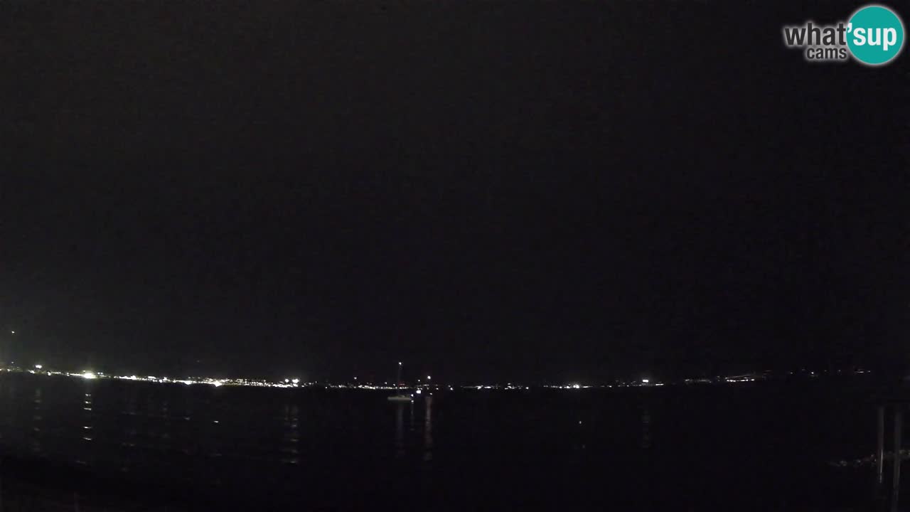 Spletna kamera Cagliari Windsurf Club – Pogled v živo s plaže Poetto