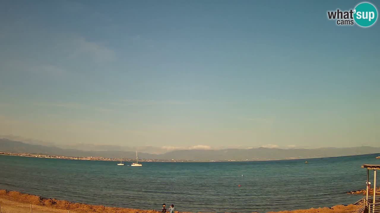 Spletna kamera Cagliari Windsurf Club – Pogled v živo s plaže Poetto