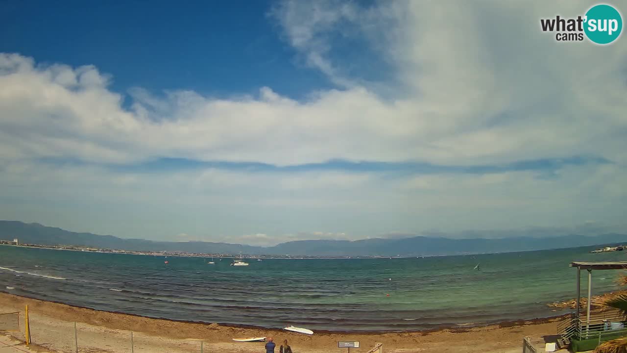 Spletna kamera Cagliari Windsurf Club – Pogled v živo s plaže Poetto