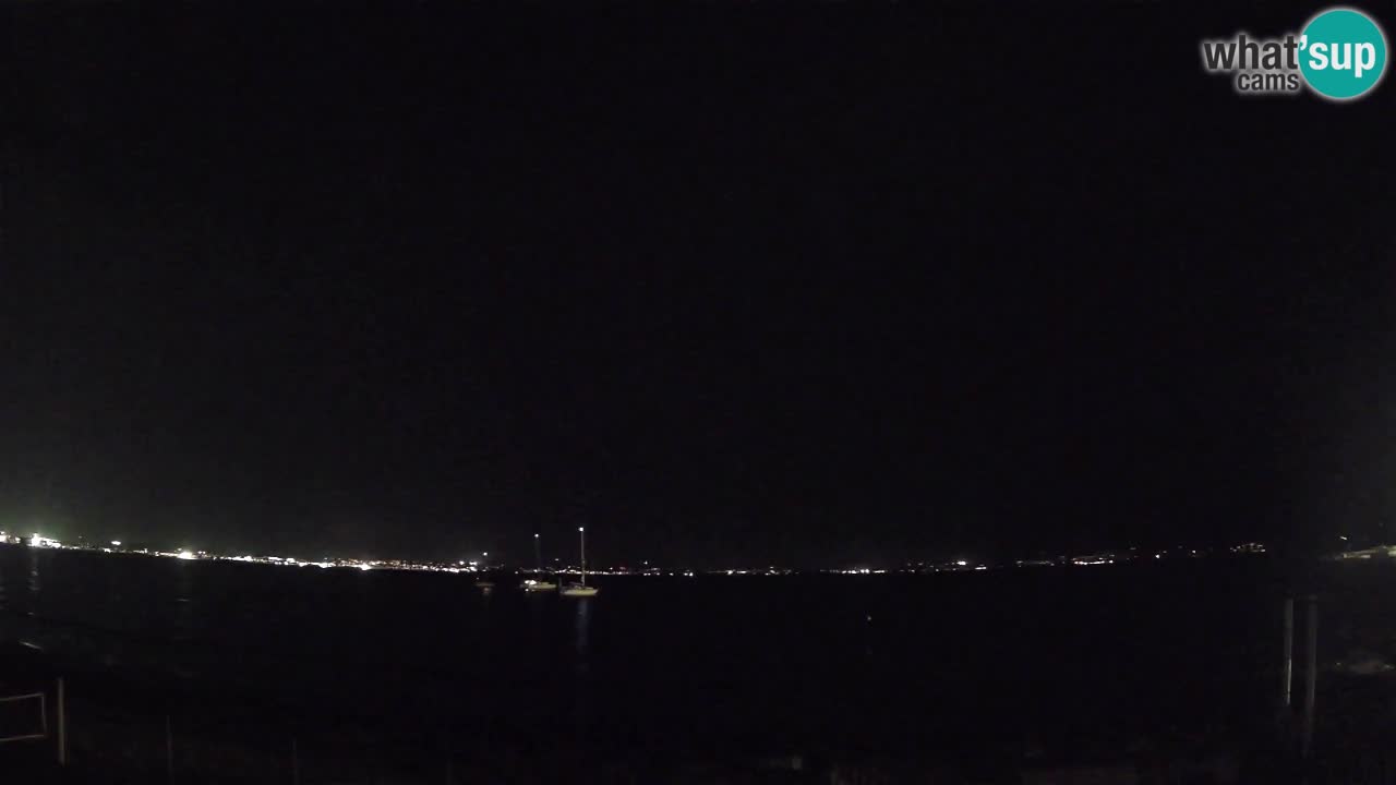 Spletna kamera Cagliari Windsurf Club – Pogled v živo s plaže Poetto