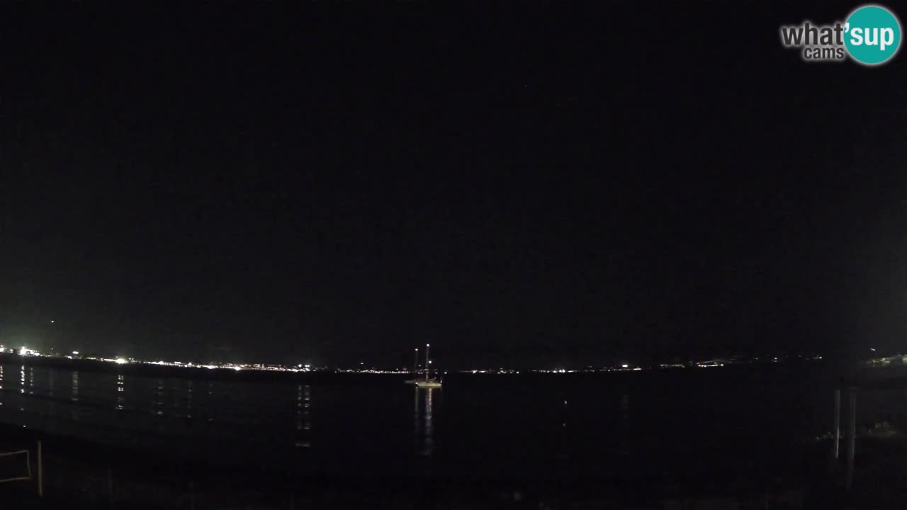 Spletna kamera Cagliari Windsurf Club – Pogled v živo s plaže Poetto