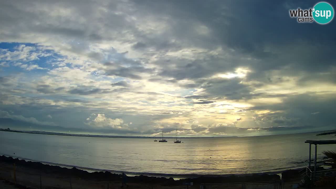 Webcam Cagliari Windsurf Club – Playa del Poetto en directo