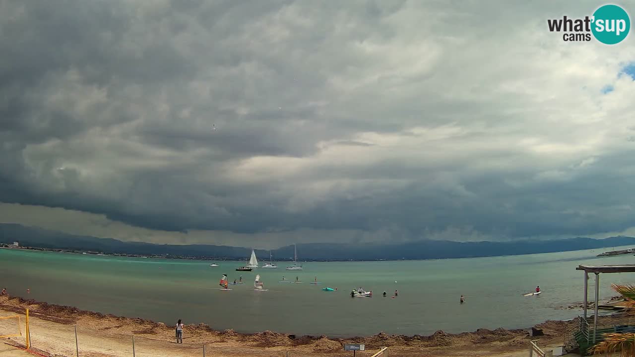 Spletna kamera Cagliari Windsurf Club – Pogled v živo s plaže Poetto