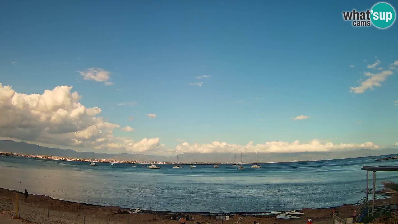 Spletna kamera Cagliari Windsurf Club – Pogled v živo s plaže Poetto