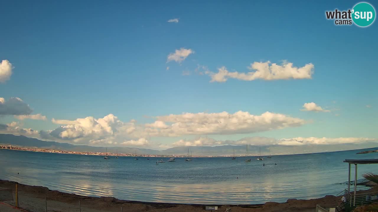 Spletna kamera Cagliari Windsurf Club – Pogled v živo s plaže Poetto