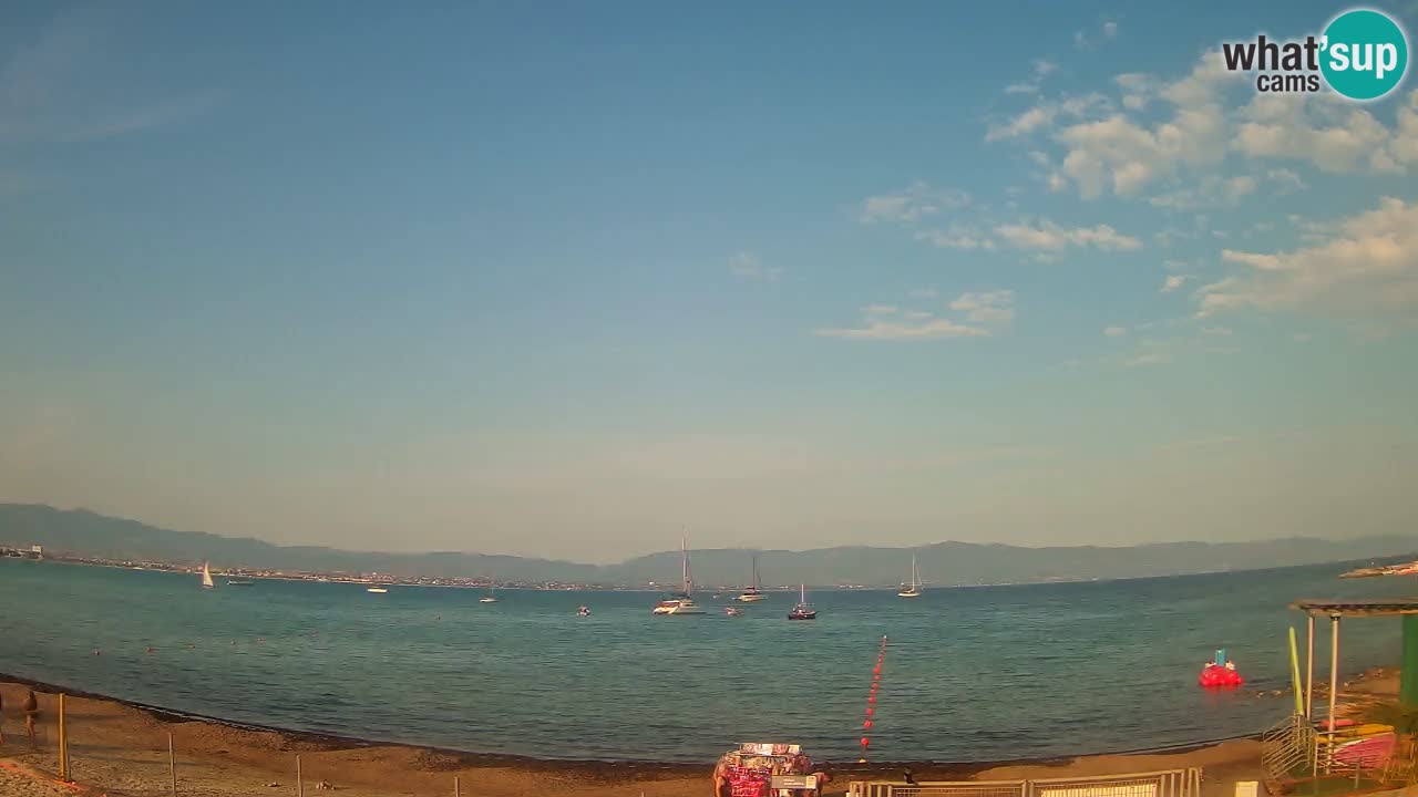 Spletna kamera Cagliari Windsurf Club – Pogled v živo s plaže Poetto