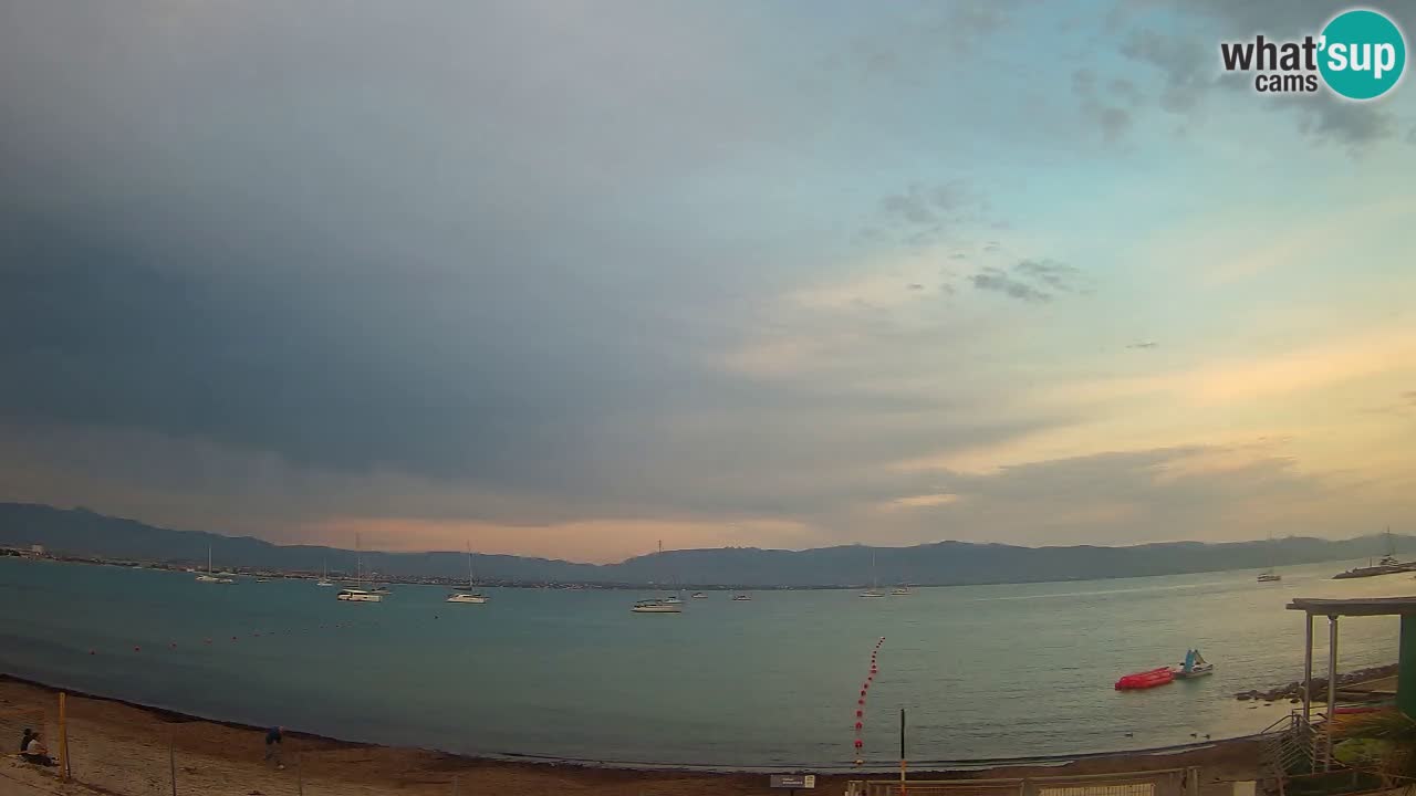 Web kamera Cagliari Windsurf Club – Poetto plaža uživo