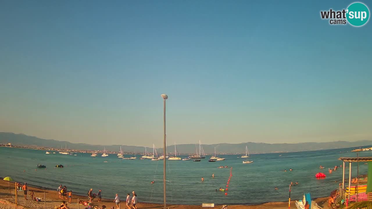 Spletna kamera Cagliari Windsurf Club – Pogled v živo s plaže Poetto