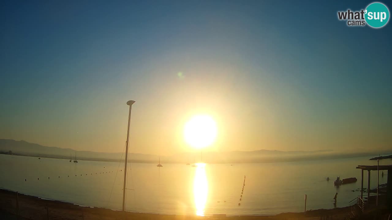 Spletna kamera Cagliari Windsurf Club – Pogled v živo s plaže Poetto
