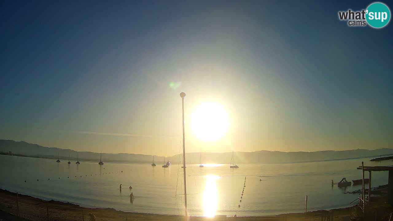 Spletna kamera Cagliari Windsurf Club – Pogled v živo s plaže Poetto
