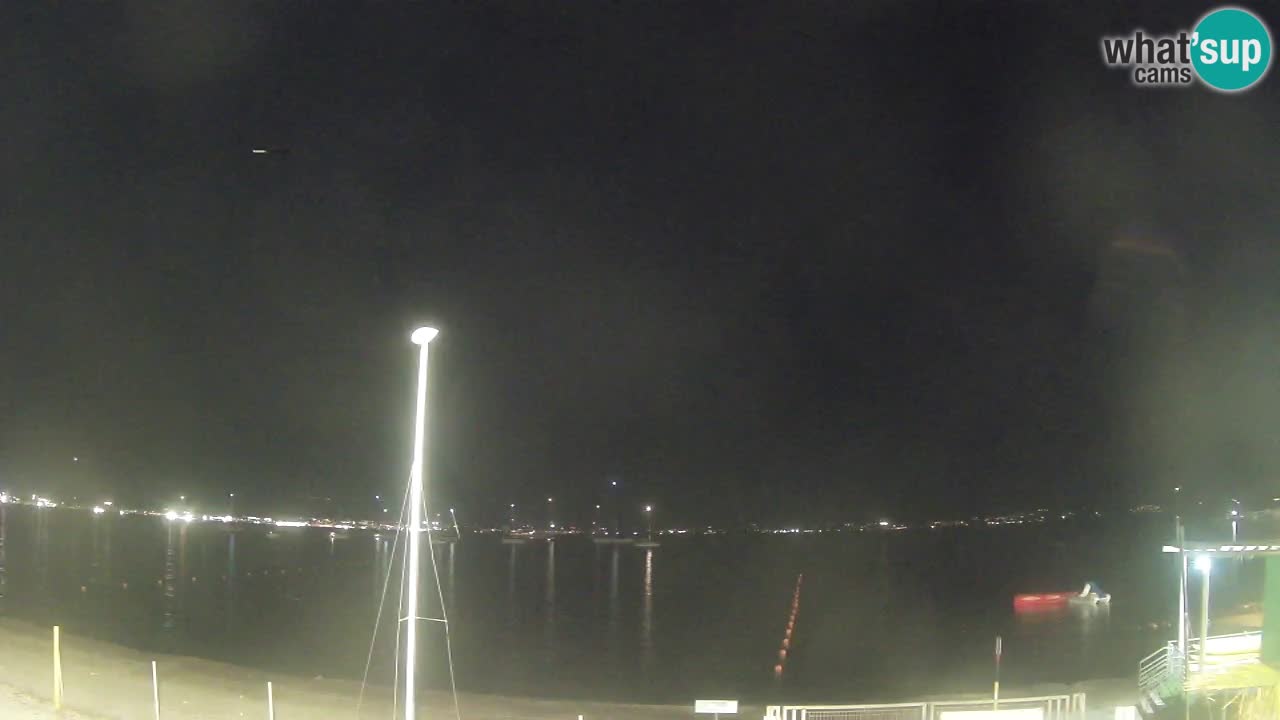 Spletna kamera Cagliari Windsurf Club – Pogled v živo s plaže Poetto