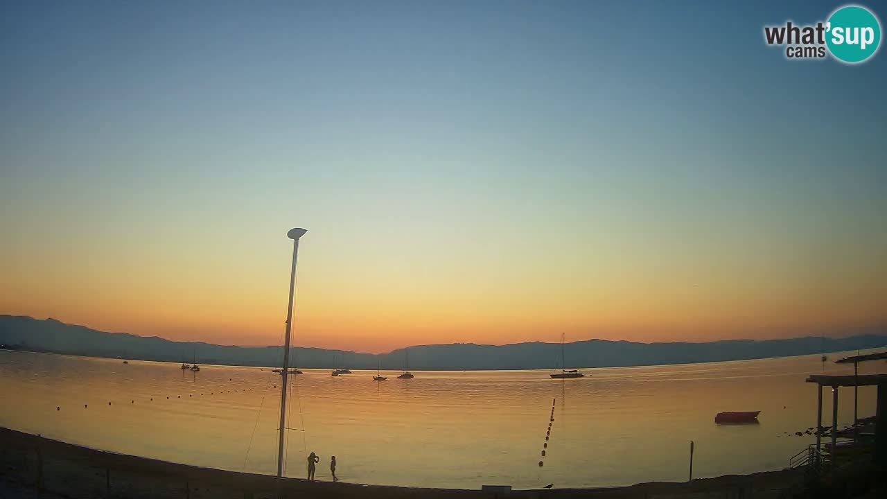 Spletna kamera Cagliari Windsurf Club – Pogled v živo s plaže Poetto