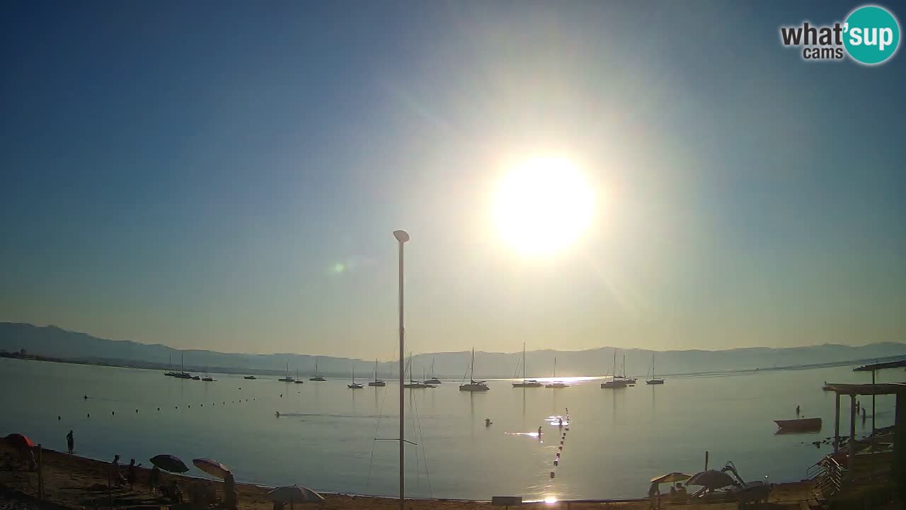 Spletna kamera Cagliari Windsurf Club – Pogled v živo s plaže Poetto