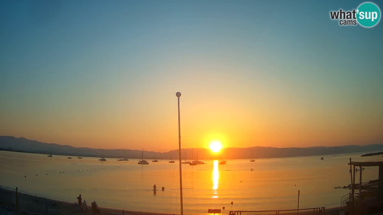 Spletna kamera Cagliari Windsurf Club – Pogled v živo s plaže Poetto