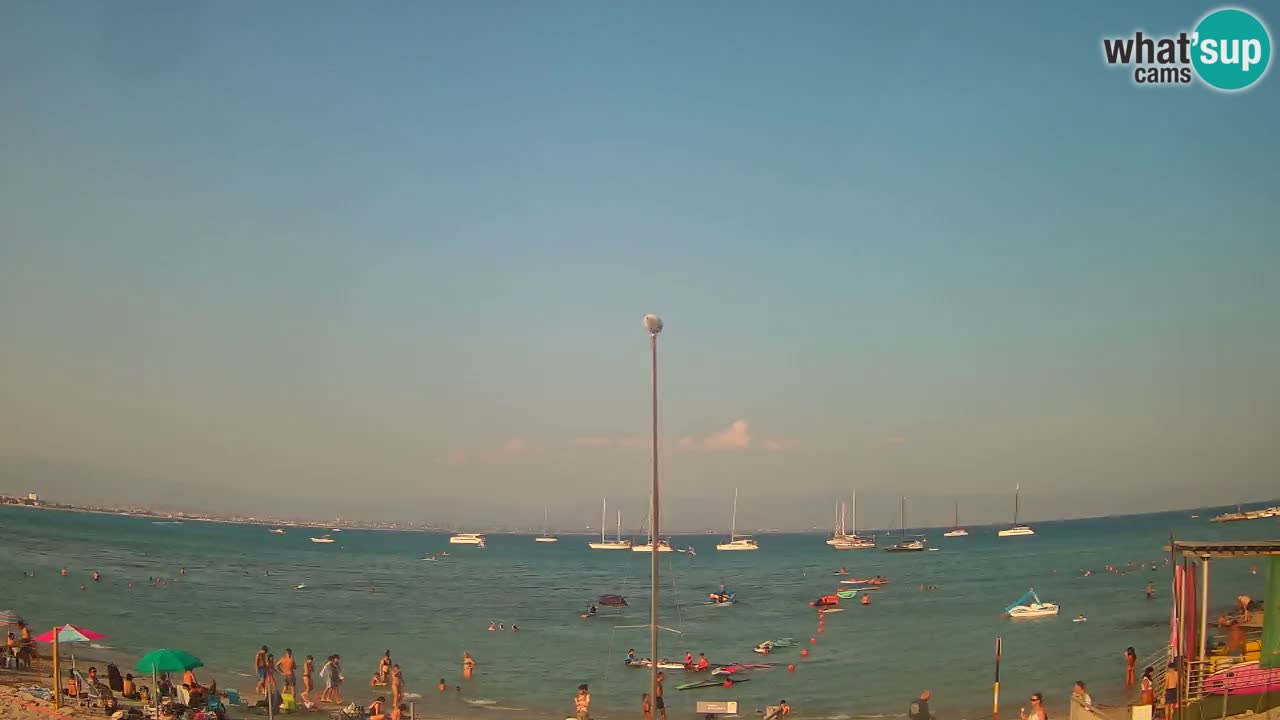 Spletna kamera Cagliari Windsurf Club – Pogled v živo s plaže Poetto