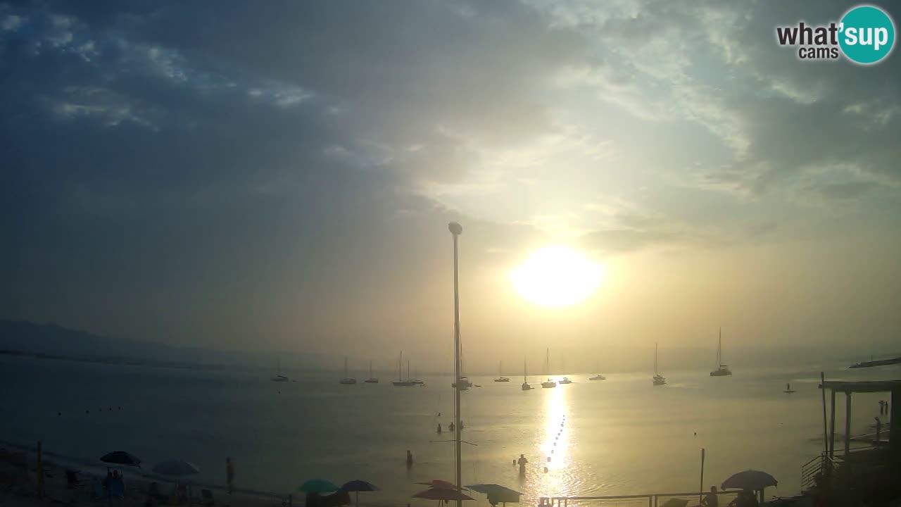 Spletna kamera Cagliari Windsurf Club – Pogled v živo s plaže Poetto