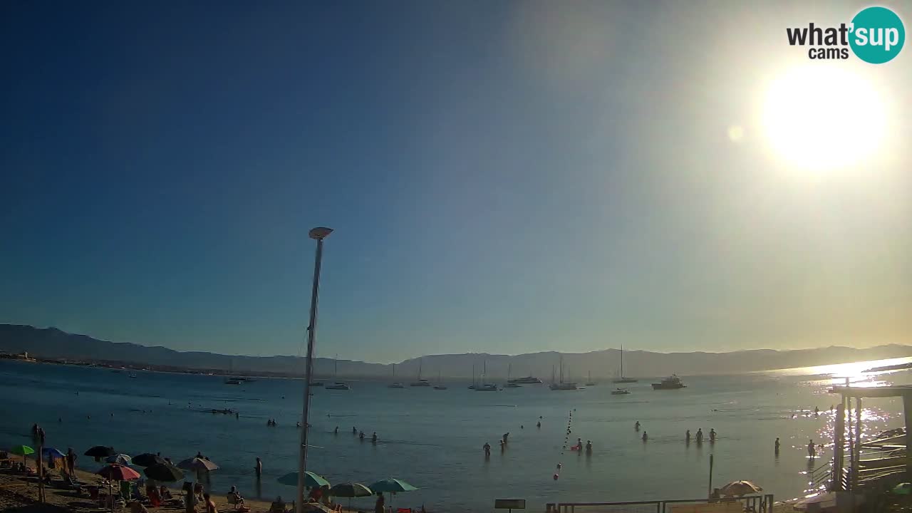 Spletna kamera Cagliari Windsurf Club – Pogled v živo s plaže Poetto