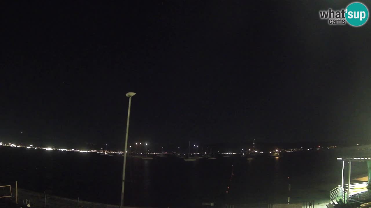 Spletna kamera Cagliari Windsurf Club – Pogled v živo s plaže Poetto