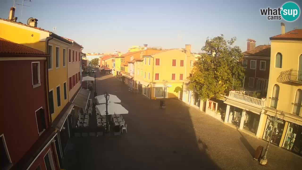 Caorle v živo | staro mestno jedro – Caorle poimenova Male Benetke
