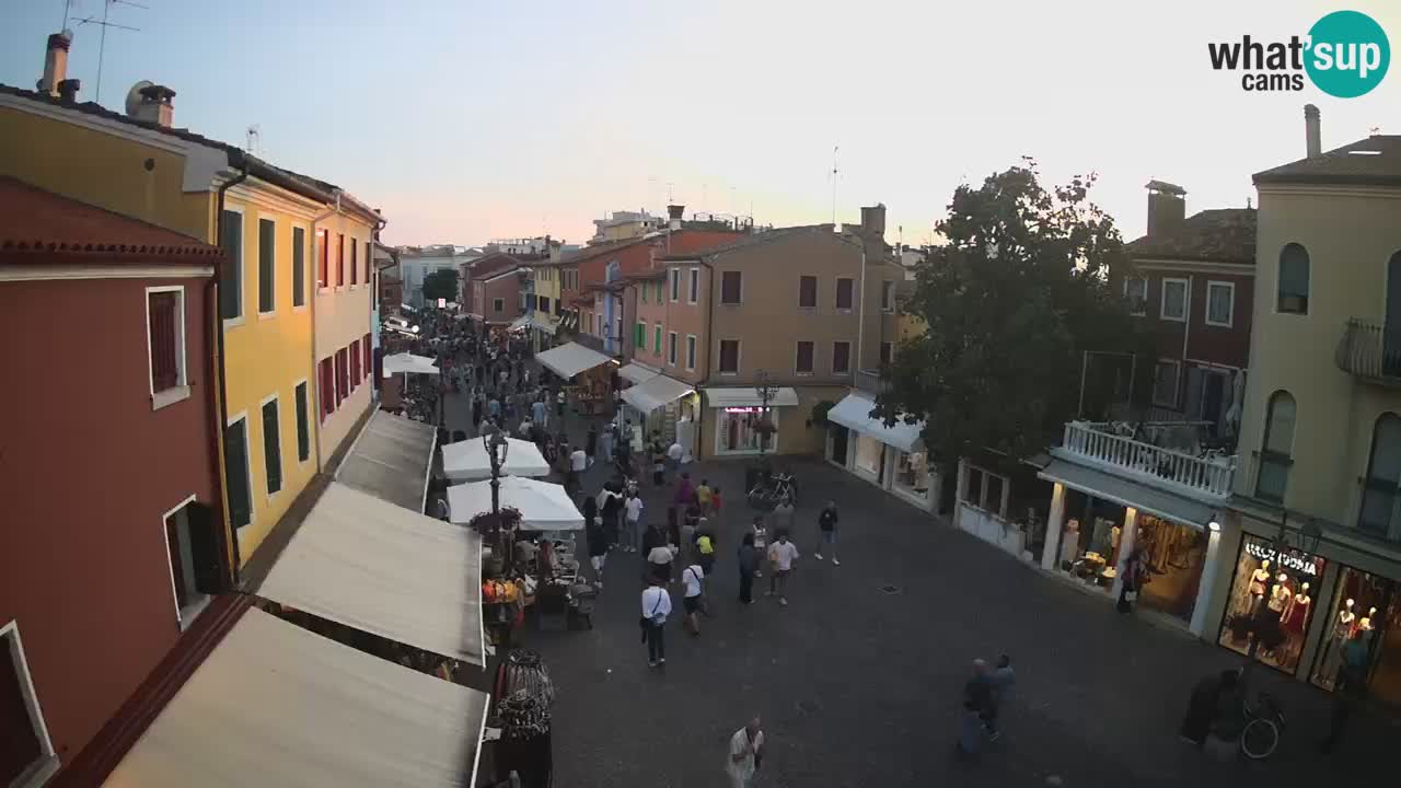Caorle v živo | staro mestno jedro – Caorle poimenova Male Benetke
