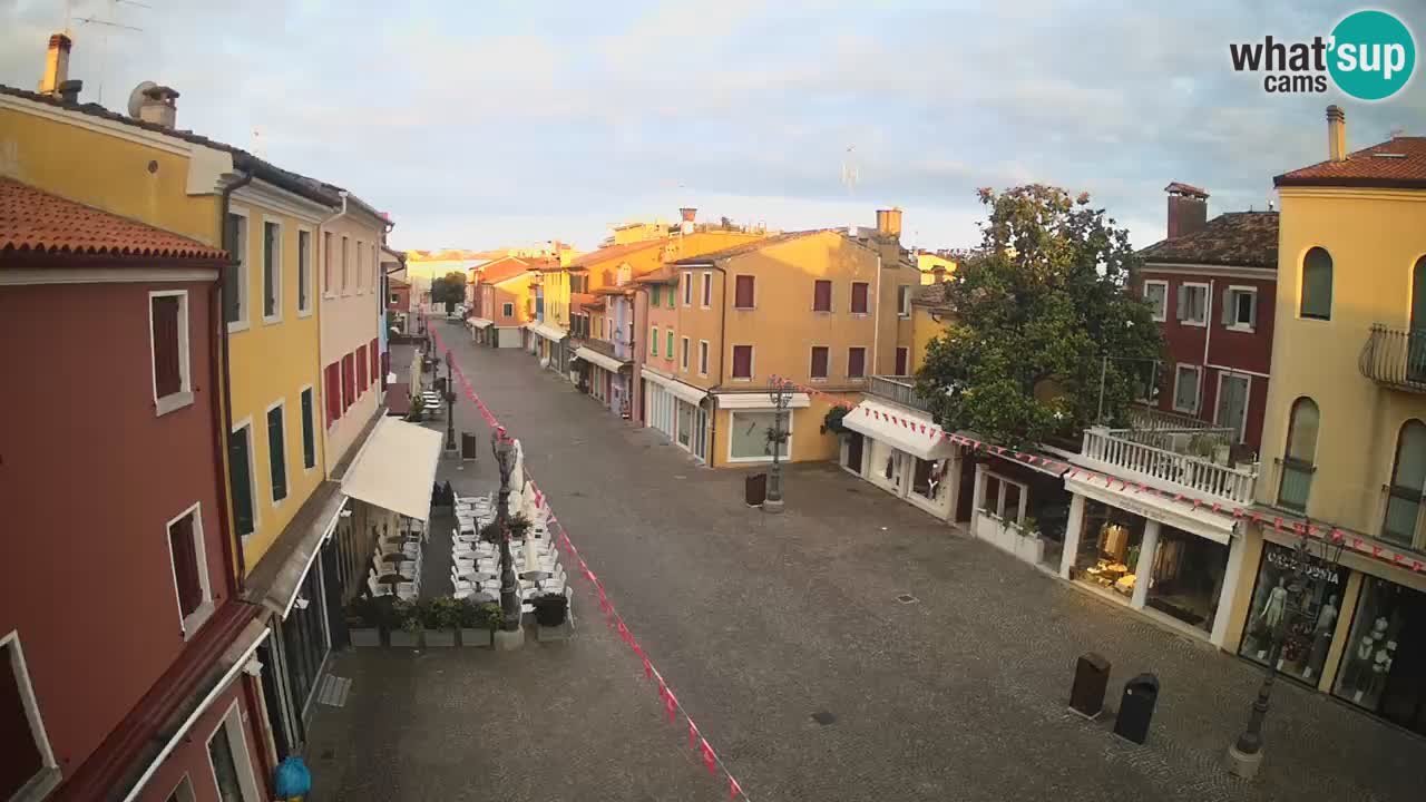 Caorle v živo | staro mestno jedro – Caorle poimenova Male Benetke