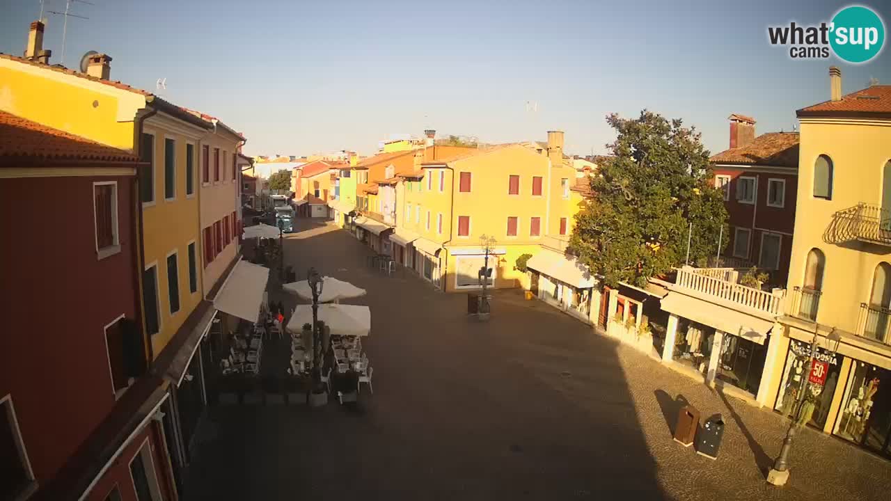 Caorle v živo | staro mestno jedro – Caorle poimenova Male Benetke