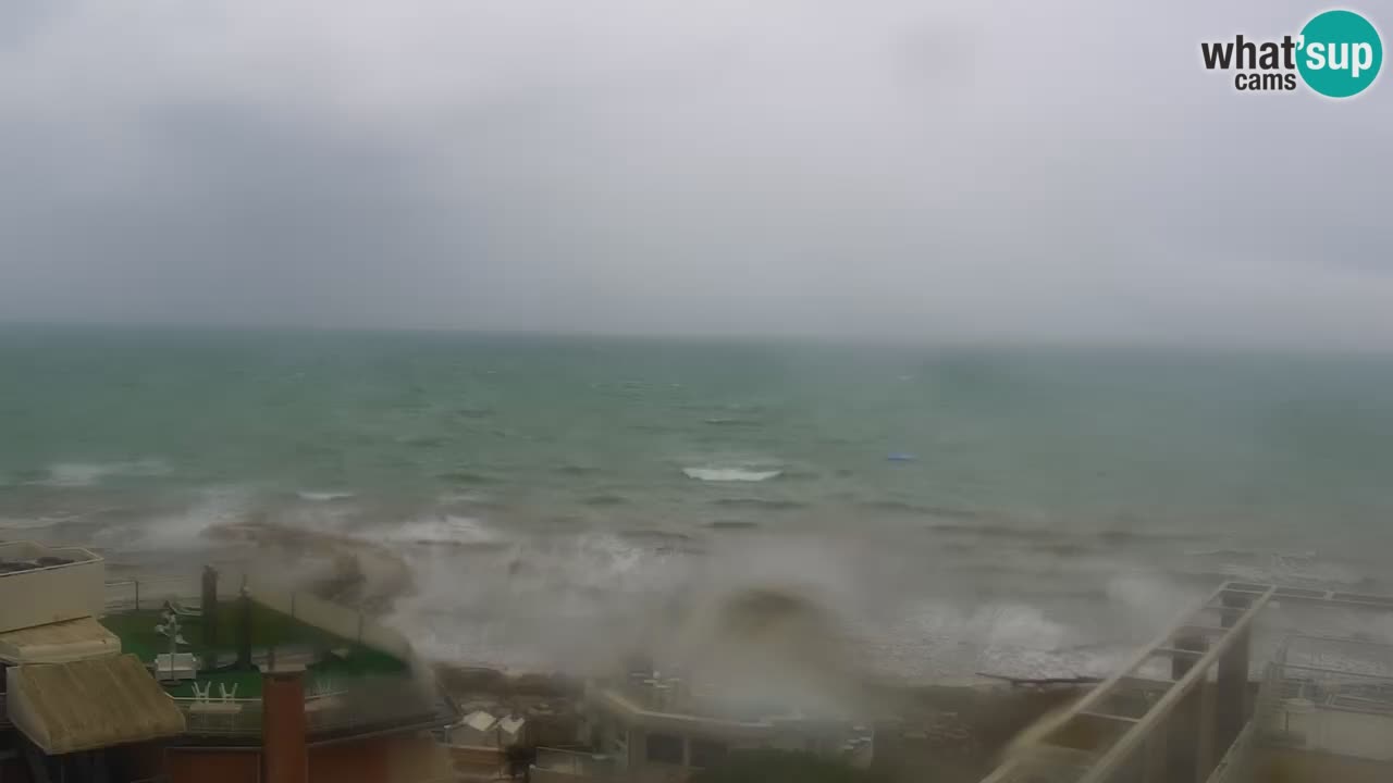 Webcam Caorle Ponente beach from Hotel Marco Polo