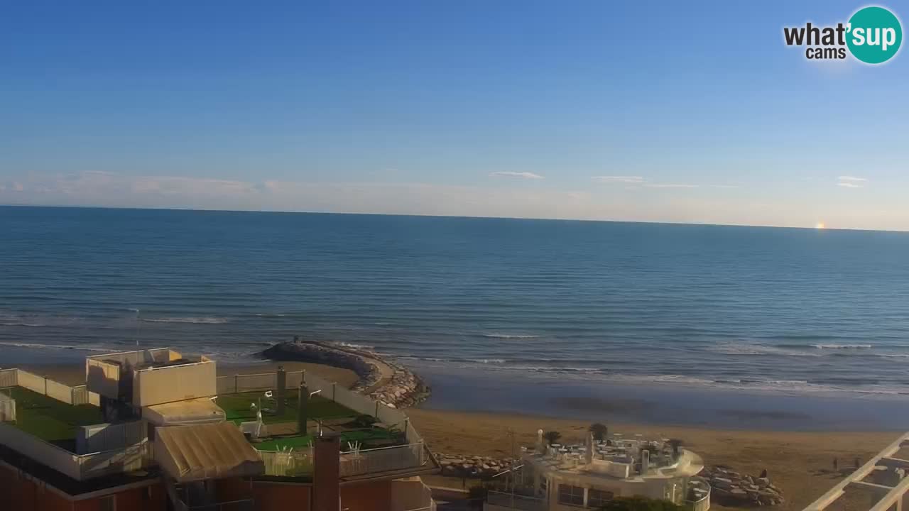 Webcam Caorle Ponente beach from Hotel Marco Polo