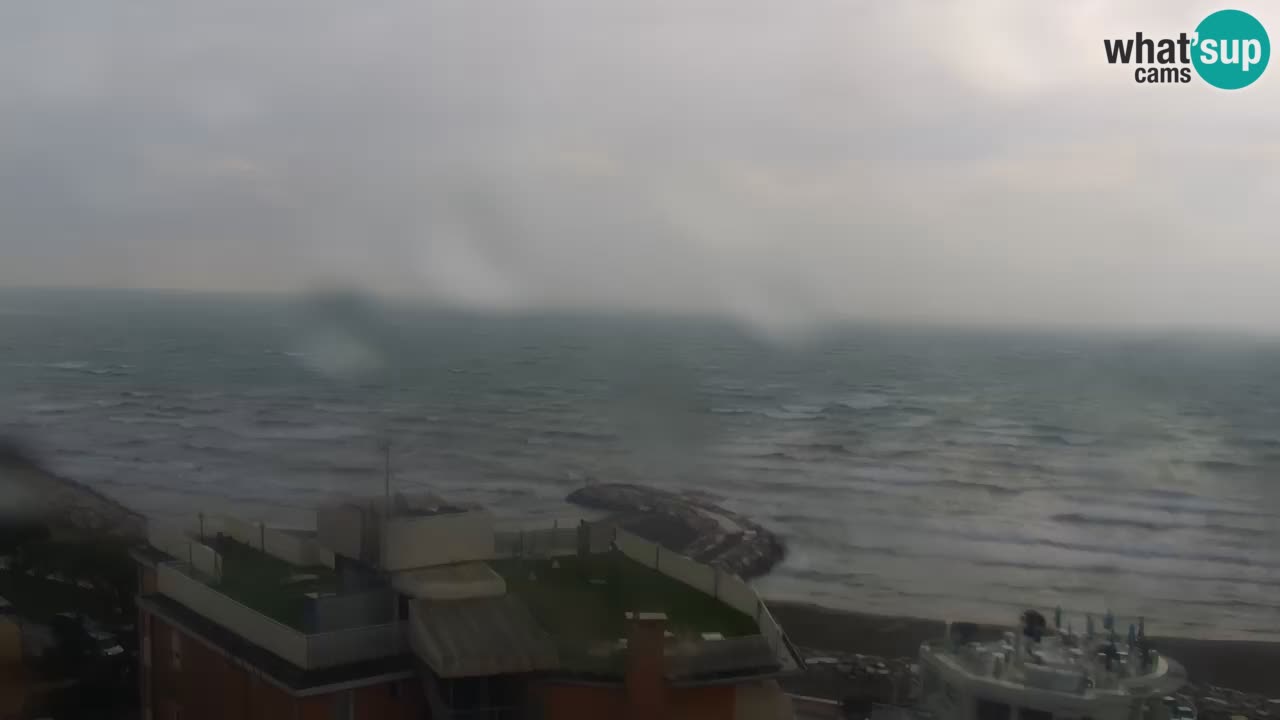 Webcam Caorle Ponente beach from Hotel Marco Polo