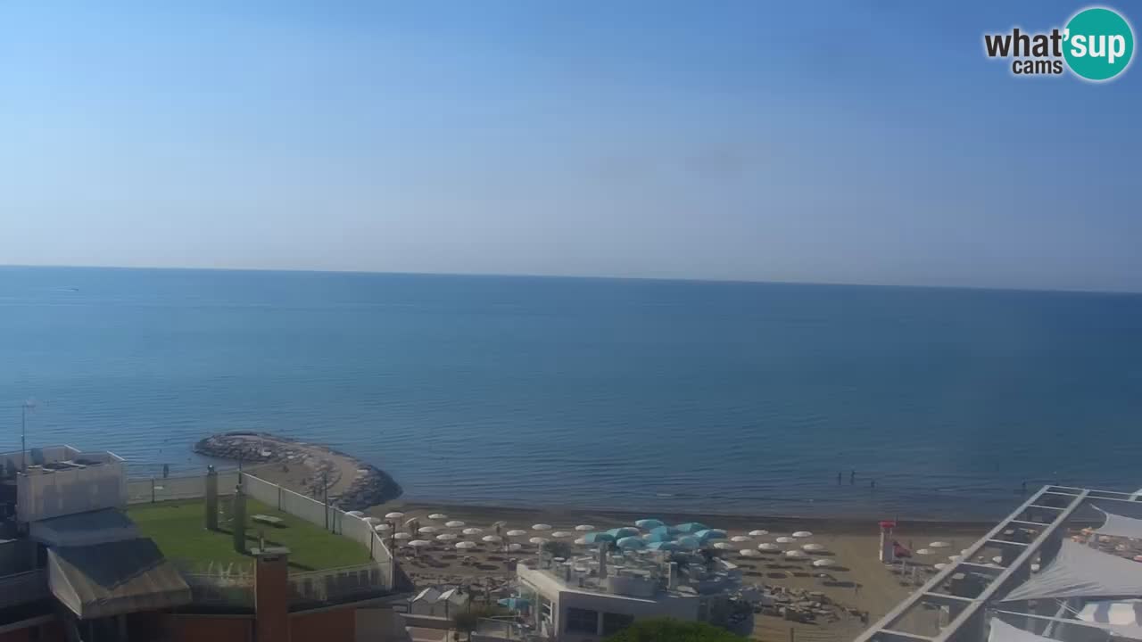 Caorle webcam Ponente beach from hotel Marco Polo