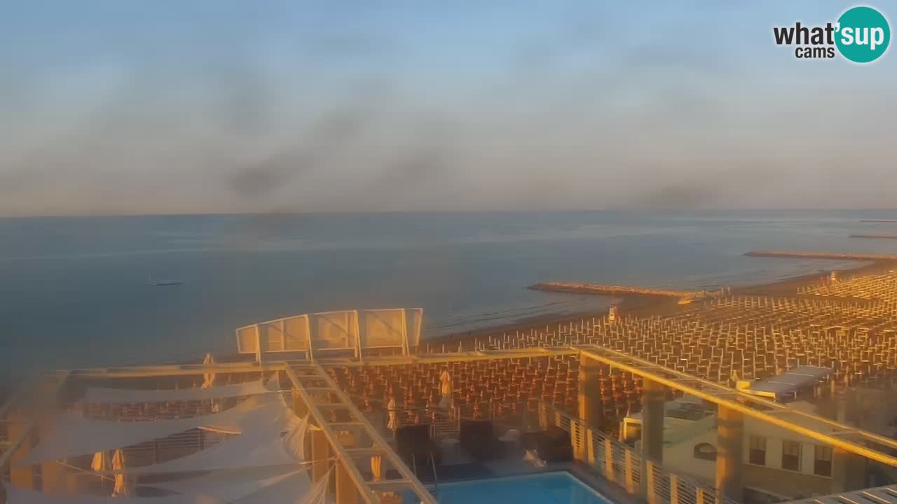 Caorle webcam Ponente beach from hotel Marco Polo