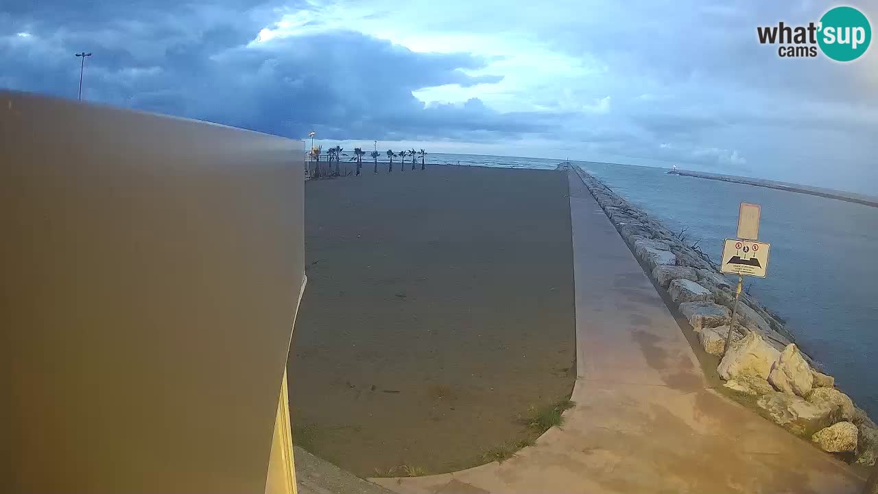 Webcam Caorle – Ponente beach near Livenza channel