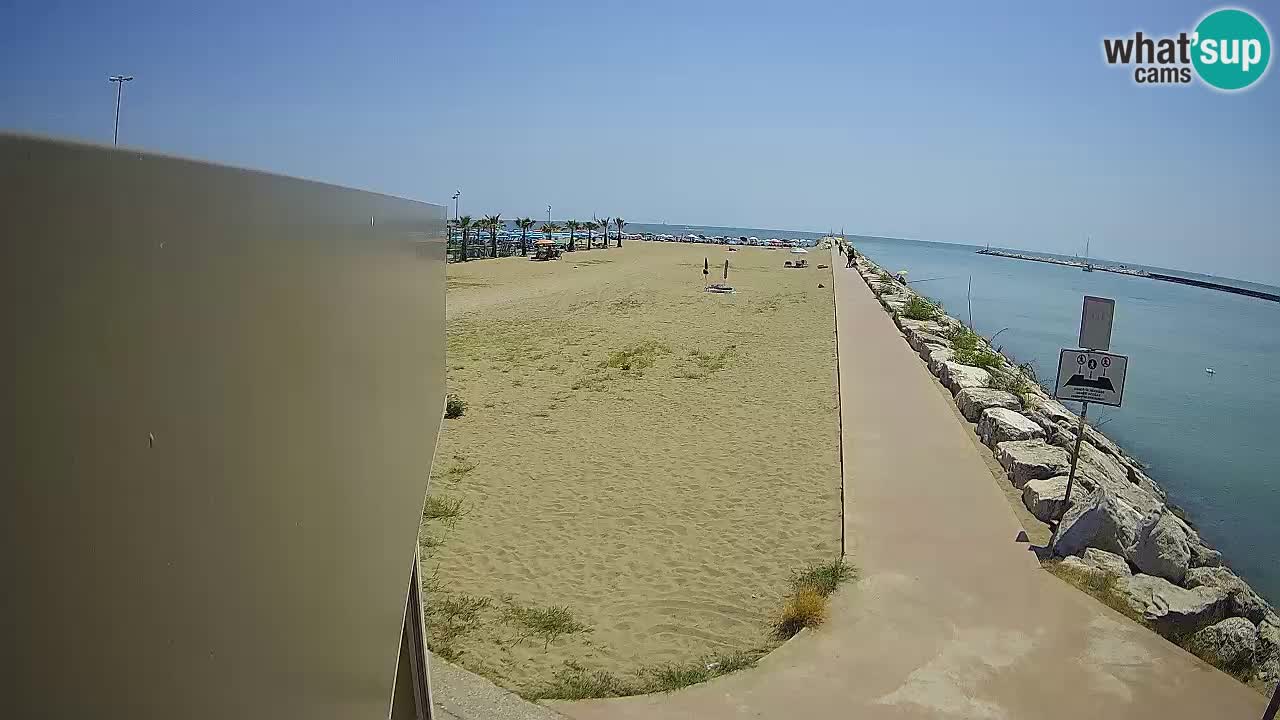 Spletna kamera Pic Nic Caorle – ob kanalu Livenza – Plaza Ponente