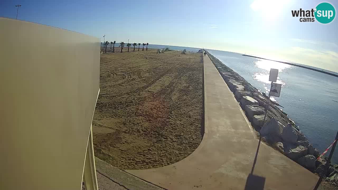 Caorle Pic Nic webcam- Ponente beach near Livenza channel