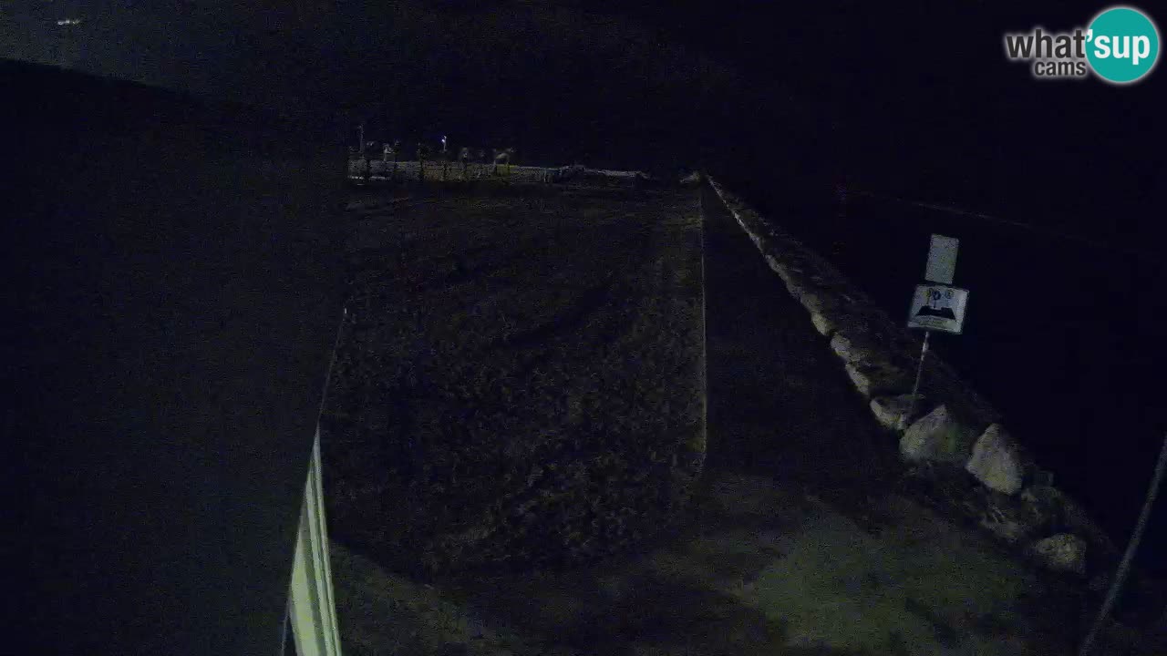 Caorle Pic Nic webcam- Ponente beach near Livenza channel