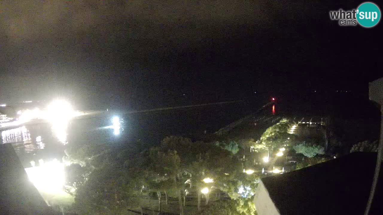 Caorle Pic Nic webcam- Ponente beach near Livenza channel