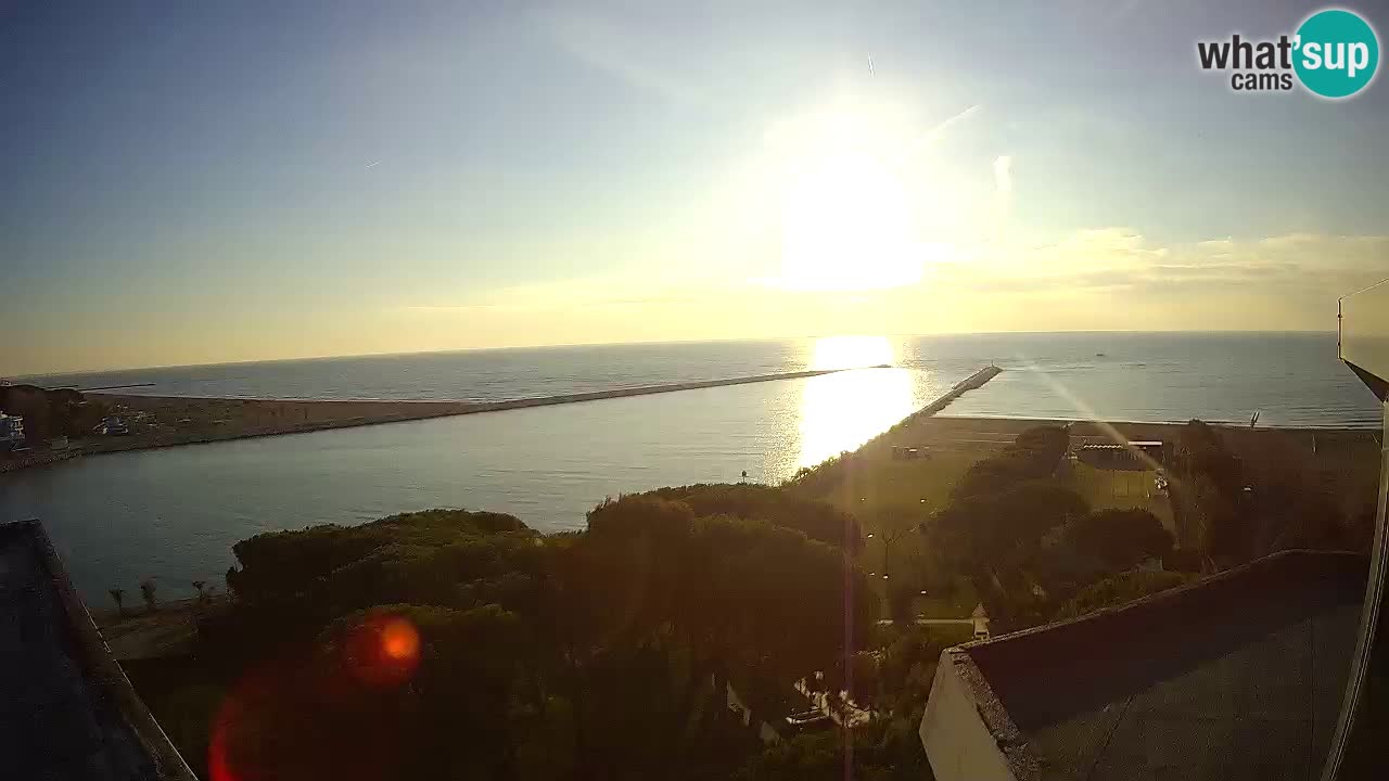 Spletna kamera Pic Nic Caorle – ob kanalu Livenza – Plaza Ponente