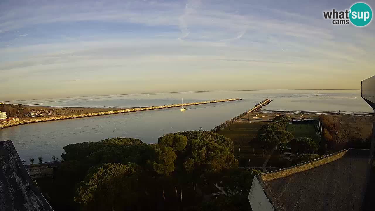 Spletna kamera Pic Nic Caorle – ob kanalu Livenza – Plaza Ponente