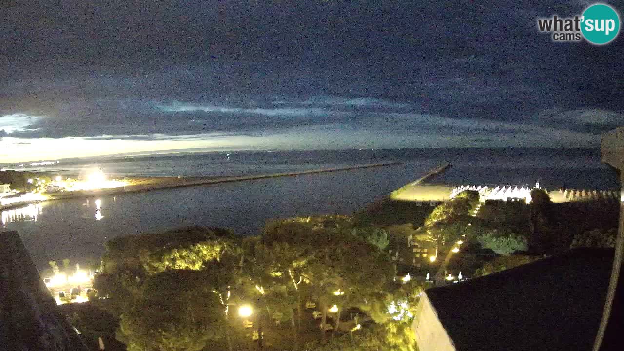 Caorle Pic Nic webcam- Ponente beach near Livenza channel