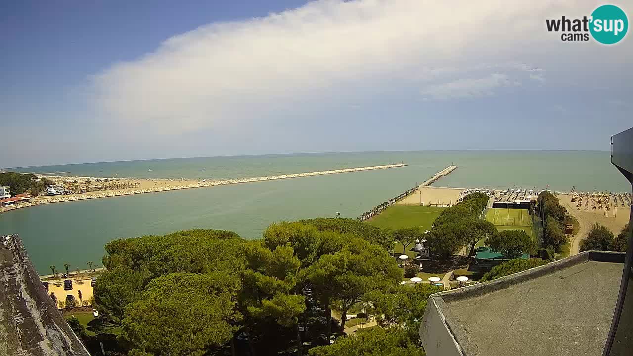 Caorle Pic Nic webcam- Ponente beach near Livenza channel