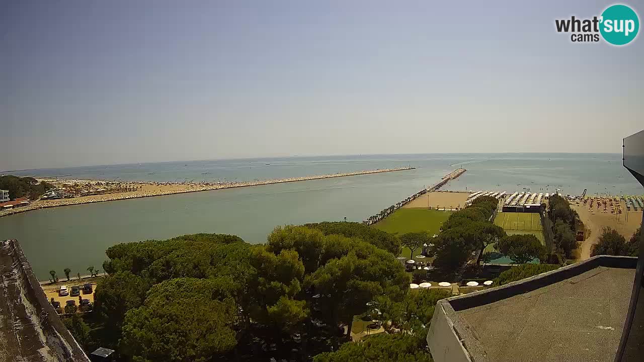 Caorle Pic Nic webcam- Ponente beach near Livenza channel